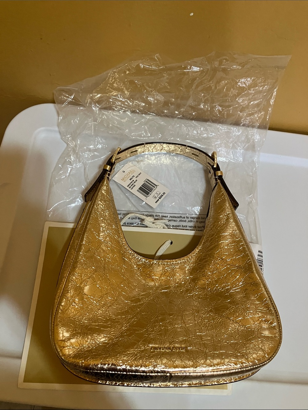 MICHAEL Michael Kors Nolita Metallic Pale Gold Criackled leather Shldr bag - Picture 2 of 14